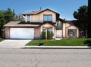 126 Horizon Rd, Palmdale, CA 93550