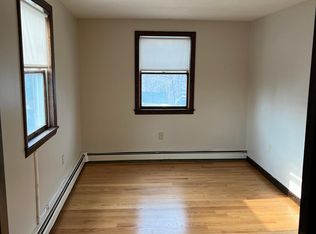 53 Auburn St FLOOR 2, Reading, MA 01867