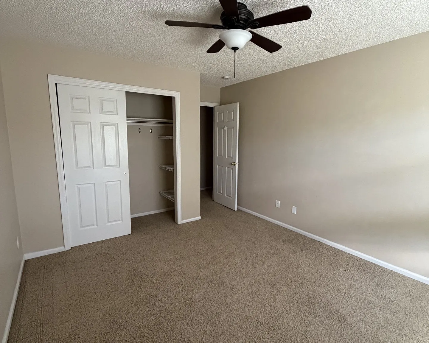 3019 Stanford Rd — Photo 2