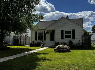 3151 S 6th St, Milwaukee, WI 53215