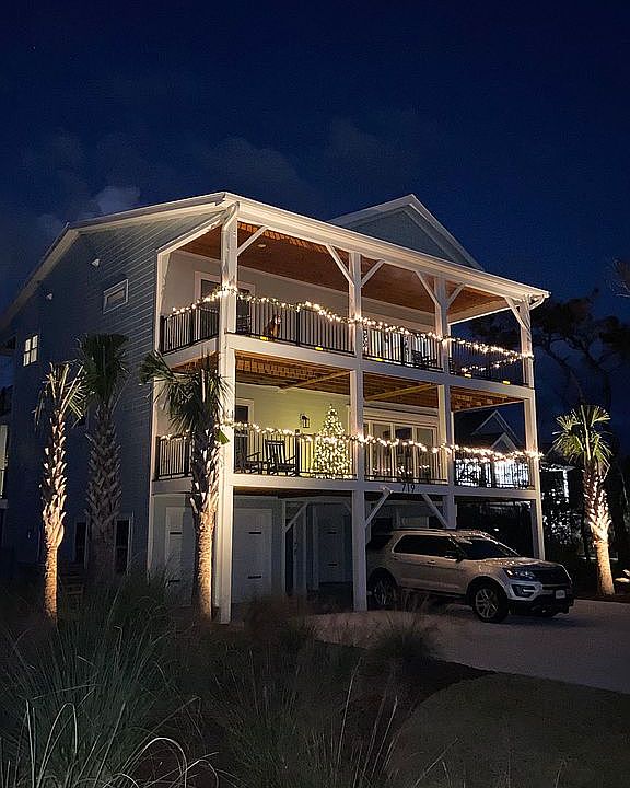 1st image of 719 Country Club Dr