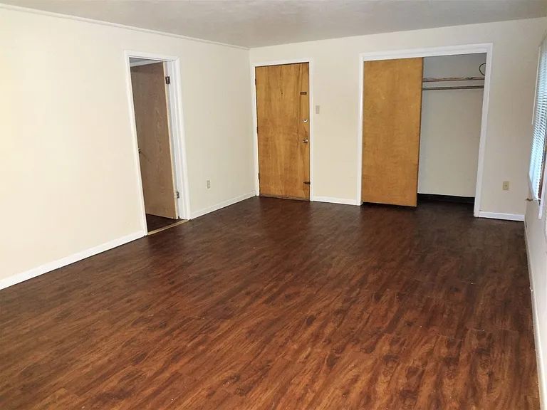 400 Mimosa Ct #2 — Photo 7