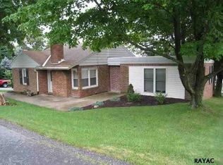 500 Equine Cv, Red Lion, PA 17356