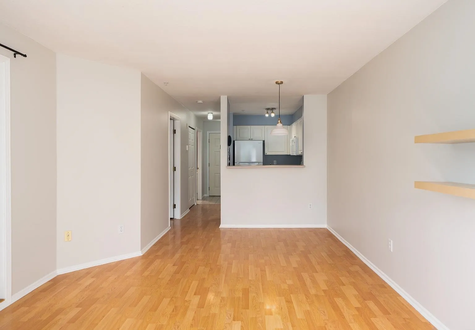 1 bed, 583 sqft, $1,950 — Photo 3