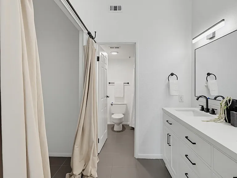1333 8th Ave #1 — Photo 32