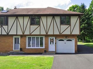 73 Elliot Rd, East Greenbush, NY 12061