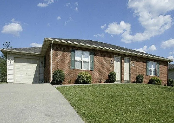 24 Arlington Ct