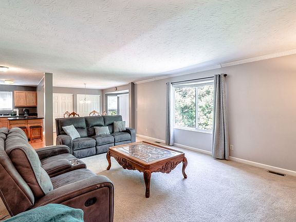 5th image of 2340 Sunflower Ct