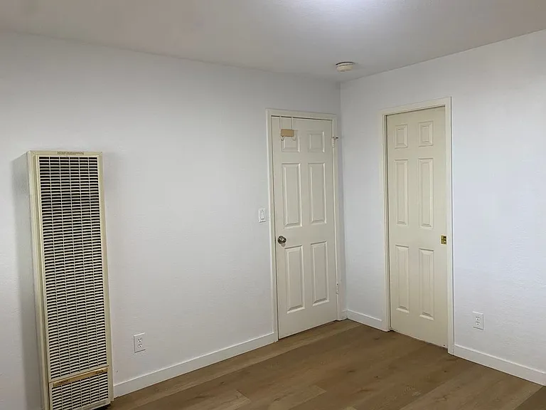81 Camelot Ct #IN LAW — Photo 11