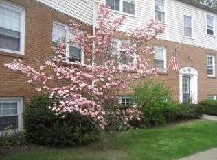 151 Huguenot St, New Paltz, NY 12561