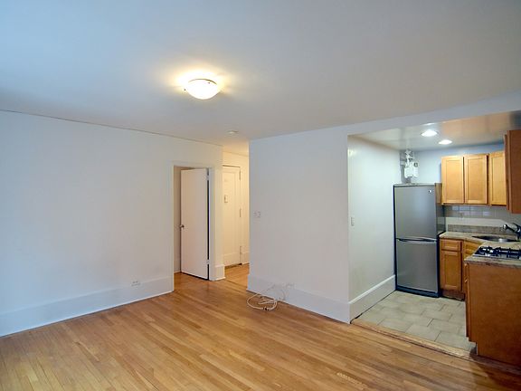 3rd image of 24 W 8th St APT 2F
