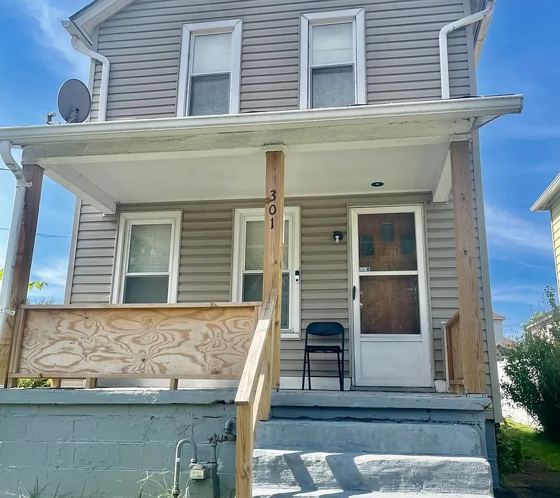 301 Wykes St