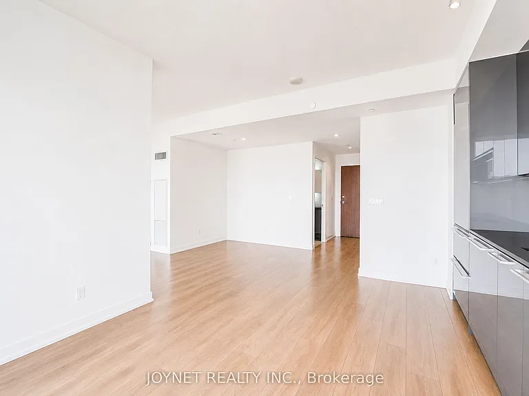 117 McMahon Dr #701 — Photo 20