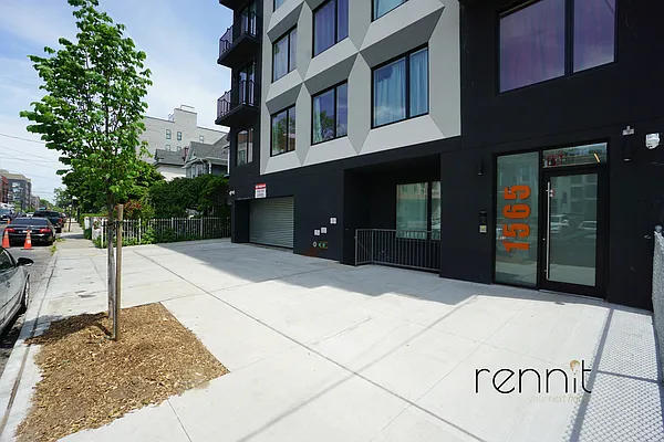 Rented by Rennit Inc. | media 13