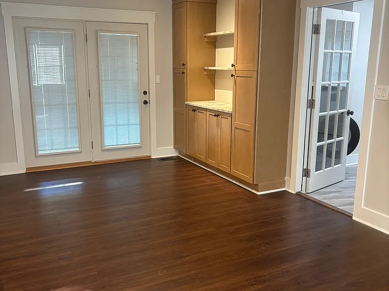 205 McArthur St — Photo 14