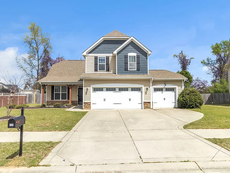 127 Ganton Dr — Photo 1