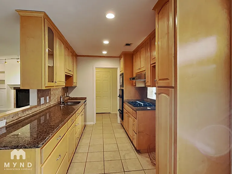 525 Copper Ridge Dr — Photo 4