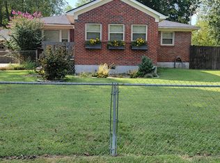 7010 Memory Ln, Louisville, KY 40258