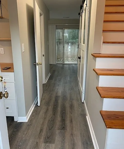 Entry way - view inside condo/townhouse from front door