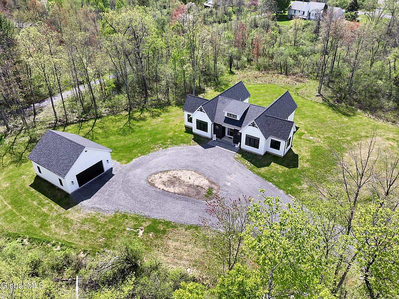 3rd image of 45 Onderdonk Road