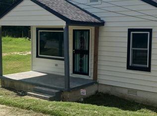 713 W Peebles Rd, Memphis, TN 38109