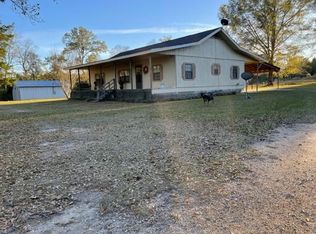 18 Lawrence Ishee Rd, Richton, MS 39476