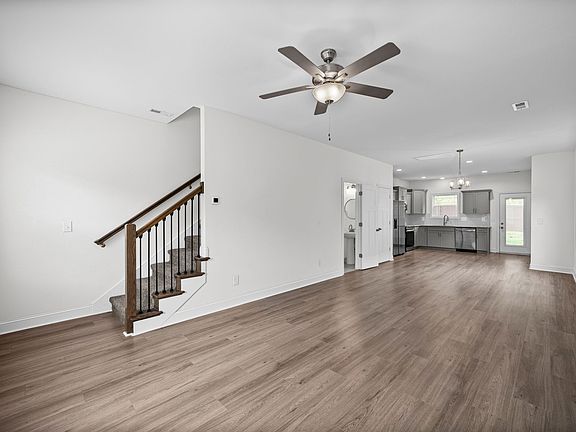 5th image of 50 Cave Springs Rd