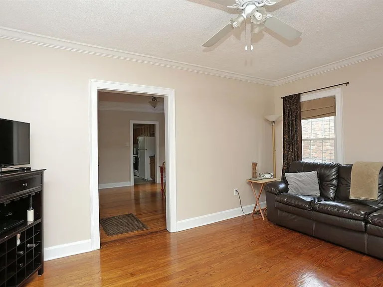 1206 Garrison Ave — Photo 7