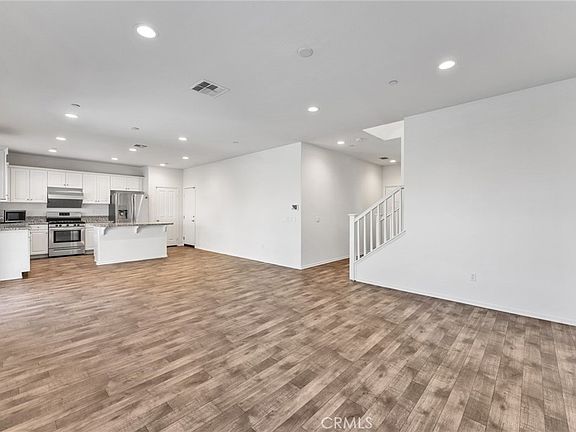 3rd image of 2843 E Alberta St