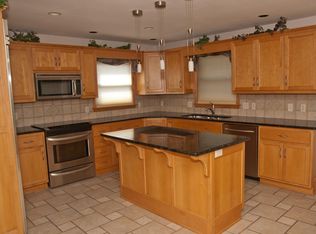 2731 N 11th St, Sheboygan City, WI 53083