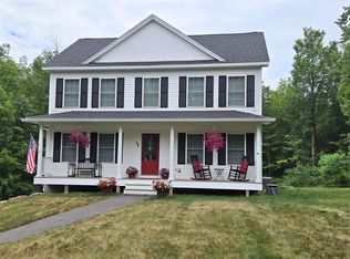 38 General Knox Rd, Weare, NH 03281