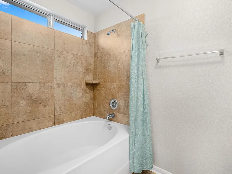 7925 Fieldstone Dr — Photo 18
