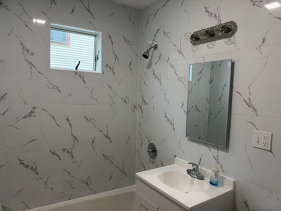 3rd image of 443 East St #2