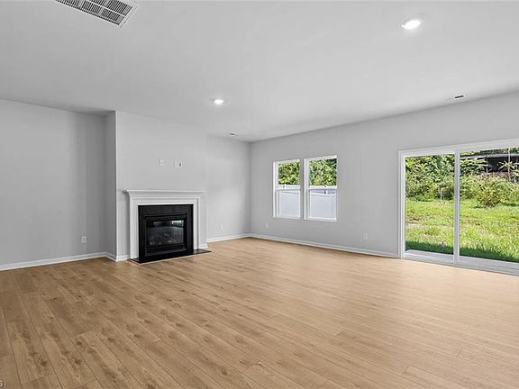 4th image of 4333 Honeysuckle Vine Dr