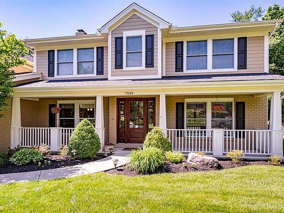 3rd image of 7049 Woodsedge Dr