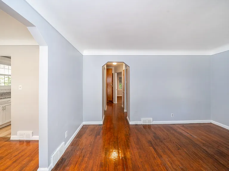 12105 Evergreen Ave — Photo 14