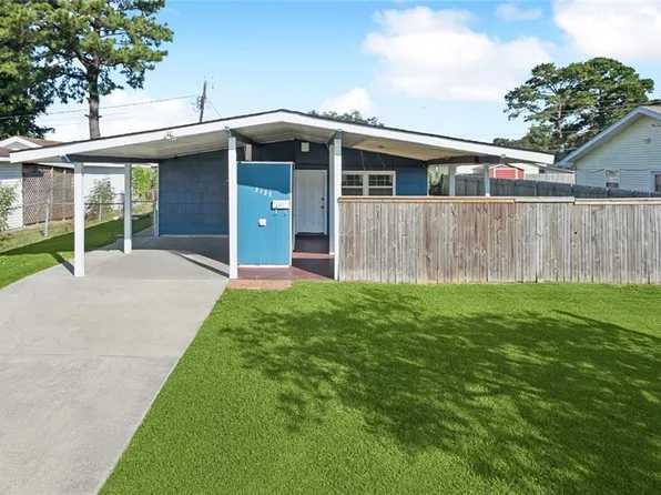 2123 Browning Ln, Gretna, LA 70056