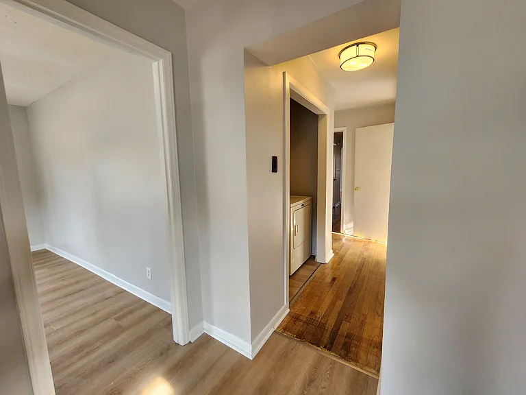 230 Vineland Dr — Photo 16