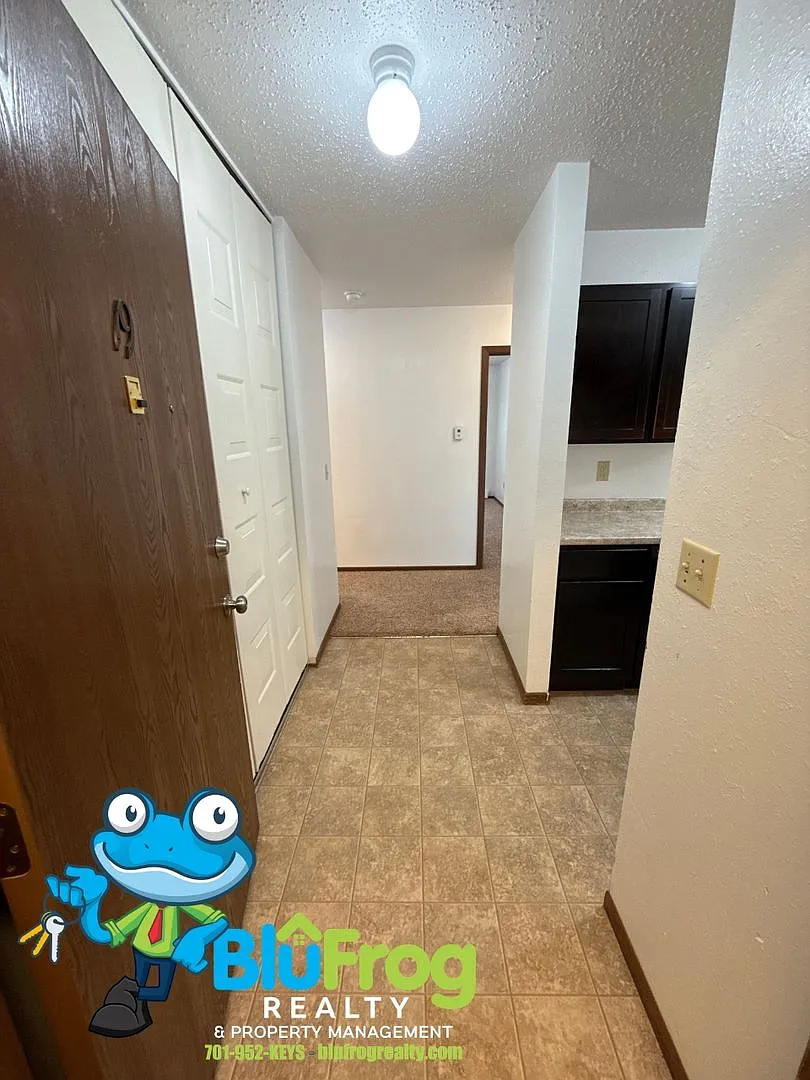 BK-Prairie Home Apartment — Photo 2