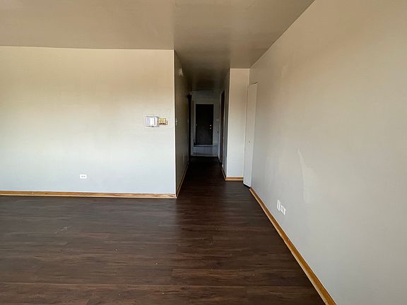 3rd image of 14057 Kilpatrick Ave #1