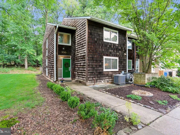 300 New Mark Esplanade, Rockville, MD 20850