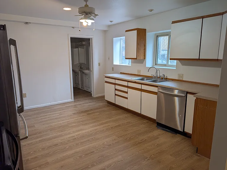 2480 S Main St — Photo 5