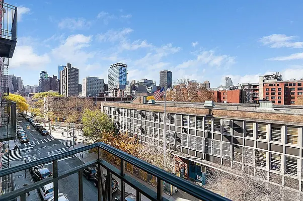 Rented by REAL New York | media 17