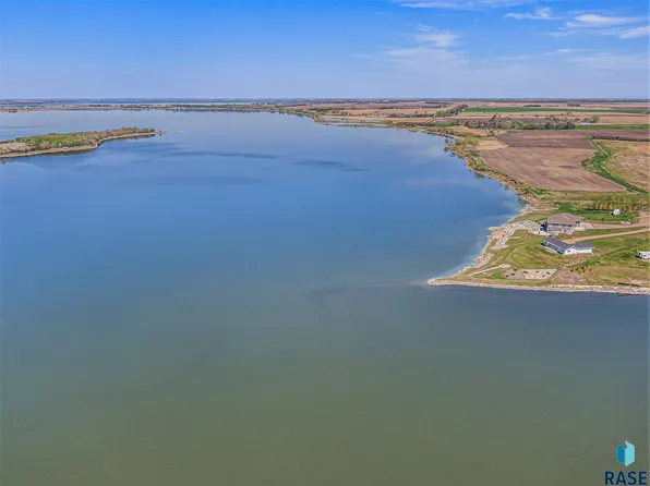 19805 Hoffman Ave, Arlington, SD 57212