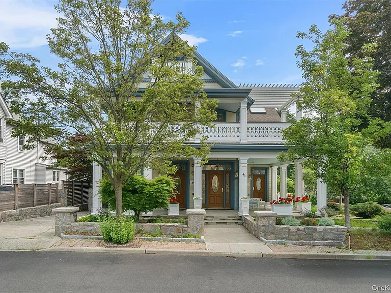 43 Ackerman St #2 — Photo 1