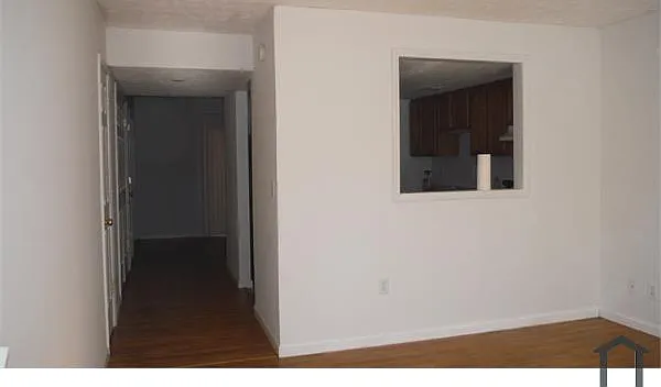 2 bed, 1249 sqft, $1,800 — Photo 4