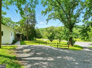 14 Summit Point Dr, Front Royal, VA 22630