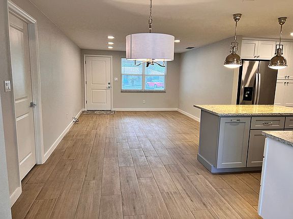 5th image of 2918 Sanbina St