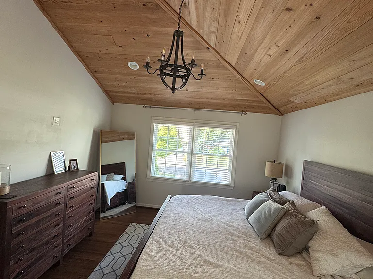532 Edgeknoll Dr — Photo 13