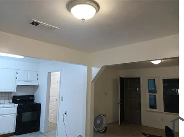 1509 E 10th St, Bakersfield, CA 93307